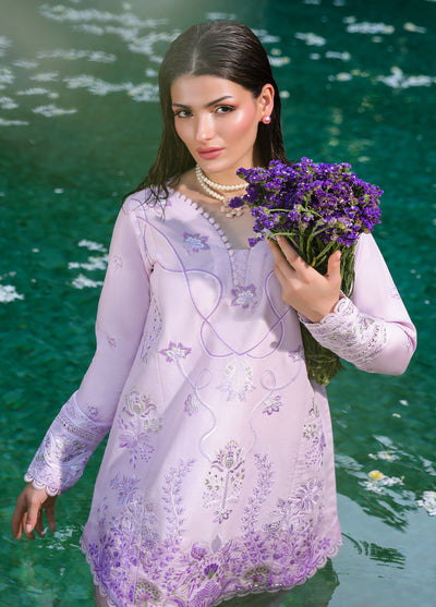 LOVéNT Embroidered Pret