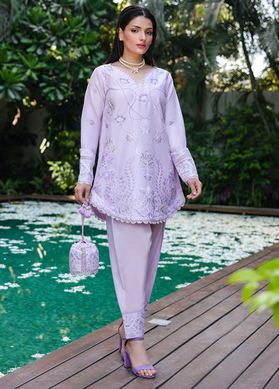 LOVéNT Embroidered Pret