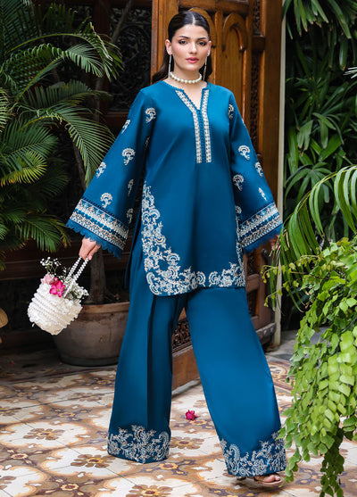LOVéNT Embroidered Pret