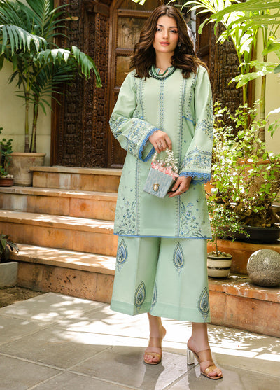LOVéNT Embroidered Pret
