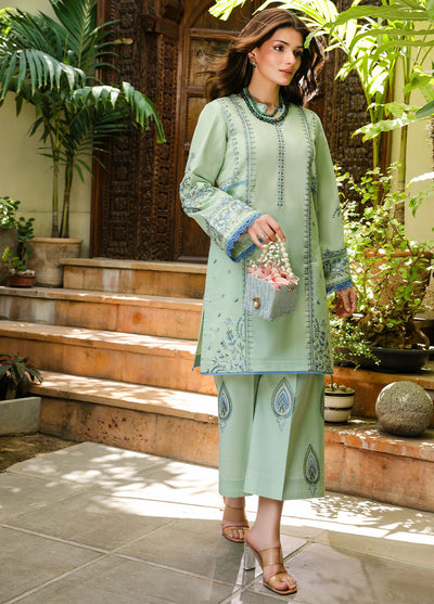 LOVéNT Embroidered Pret