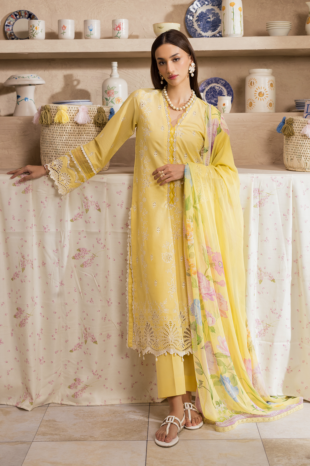 Nissa Chikankari Exclusive