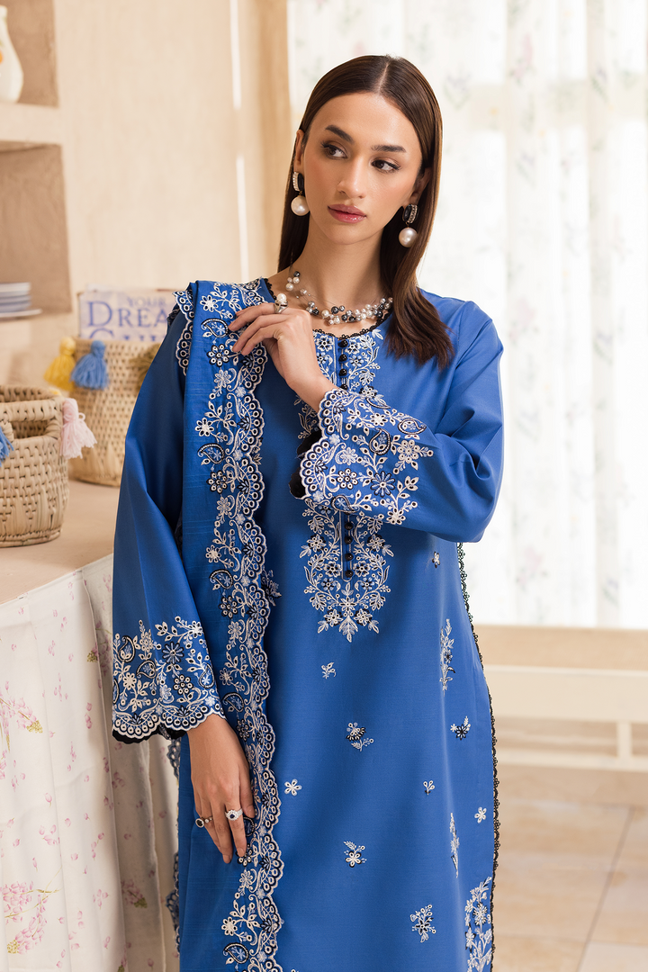 Nissa Chikankari Exclusive