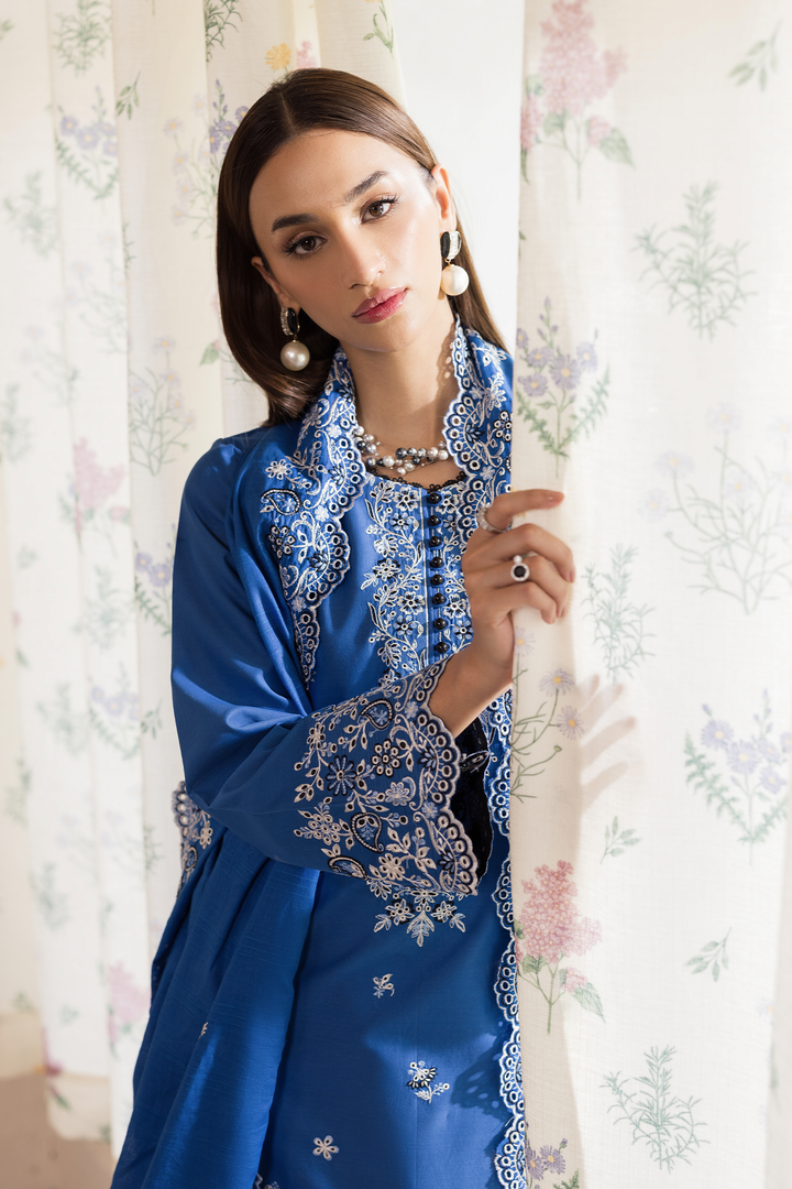 Nissa Chikankari Exclusive