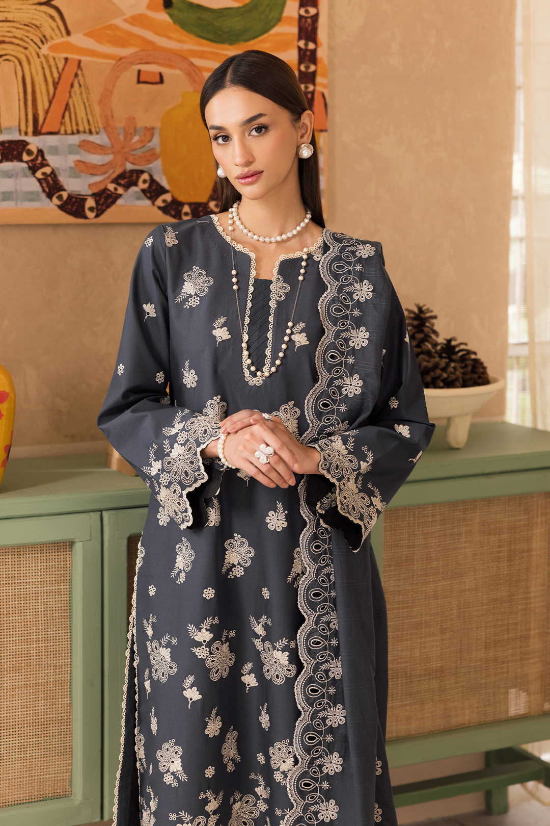 Nissa Chikankari Exclusive