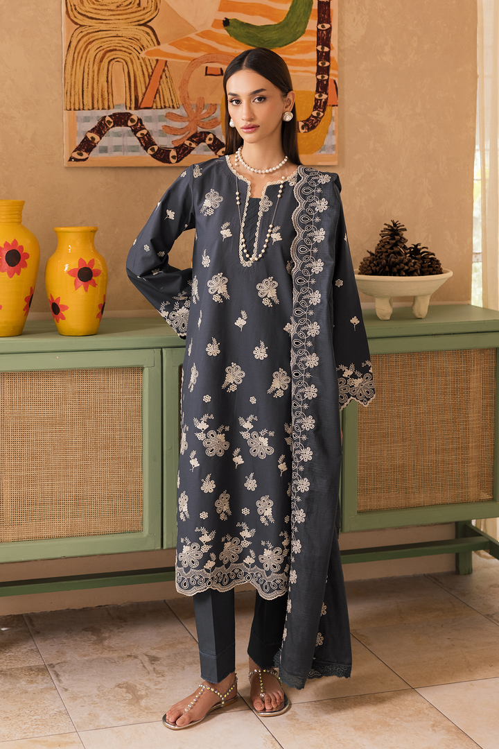 Nissa Chikankari Exclusive