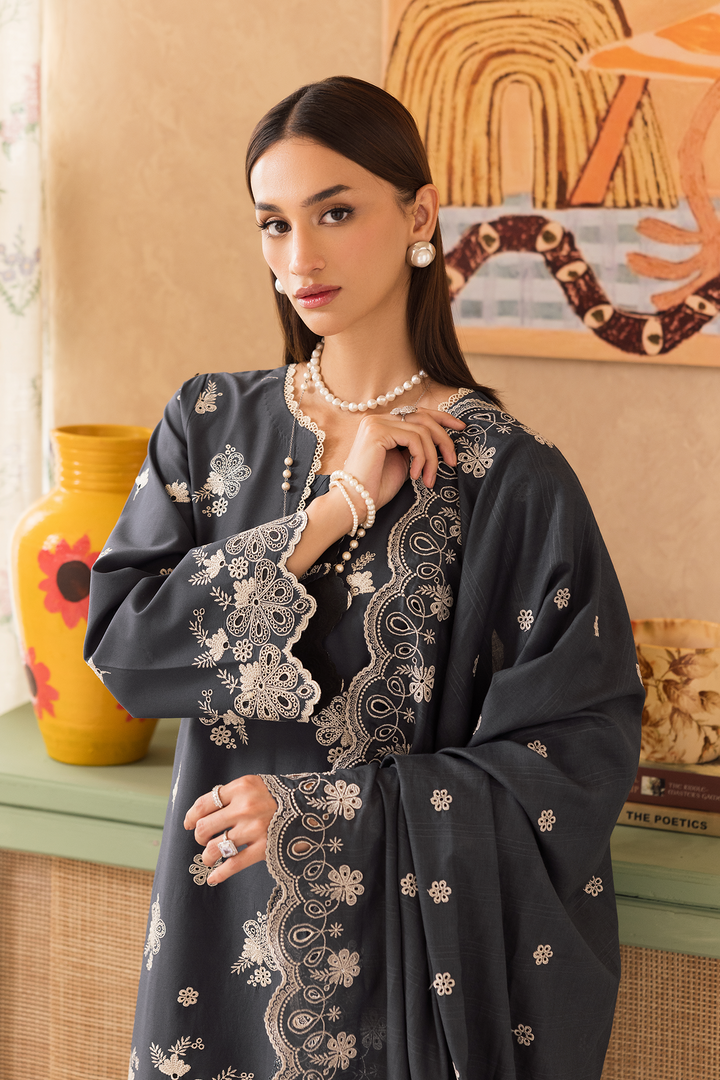 Nissa Chikankari Exclusive