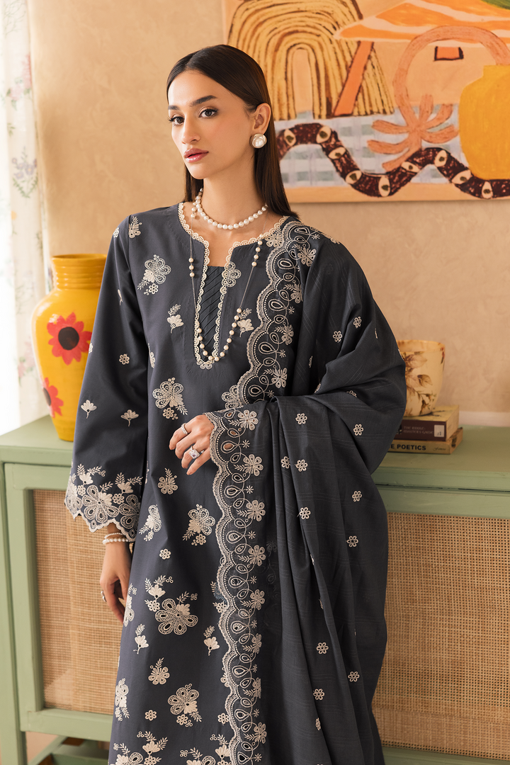 Nissa Chikankari Exclusive