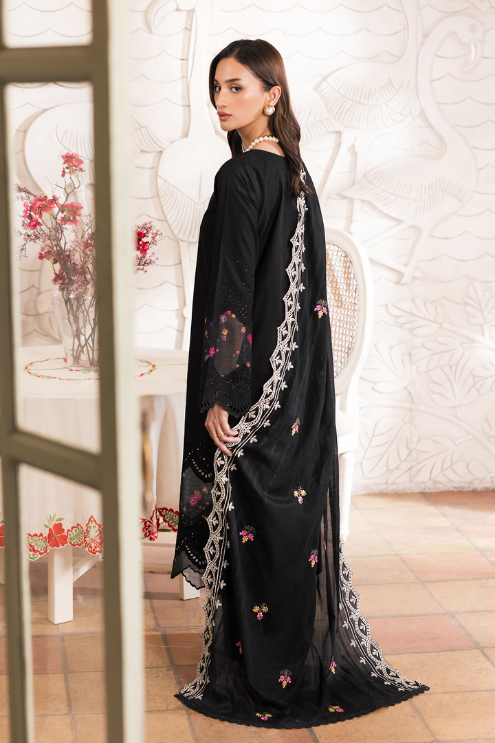Nissa Chikankari Exclusive