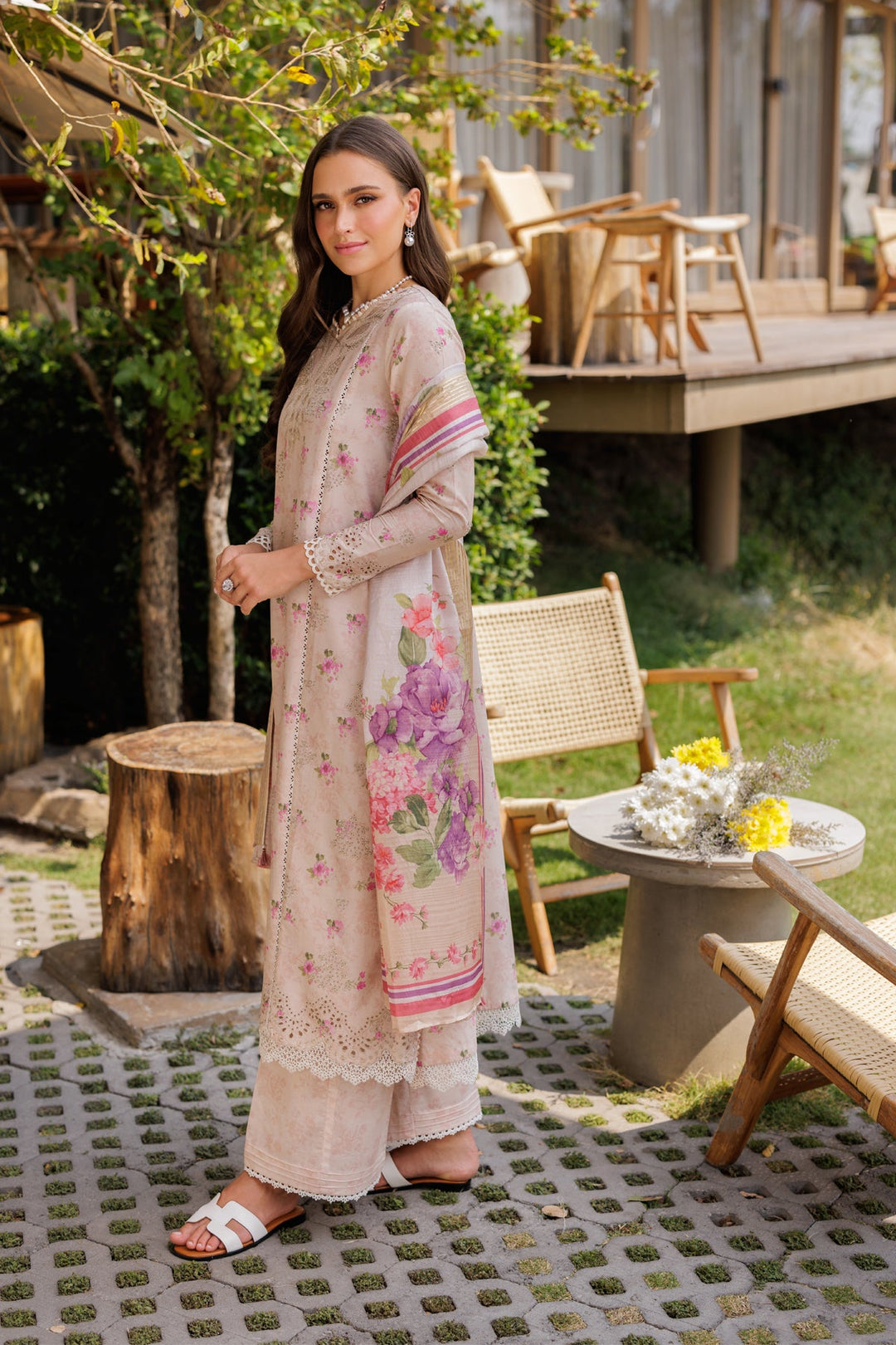 Luxury Lawn