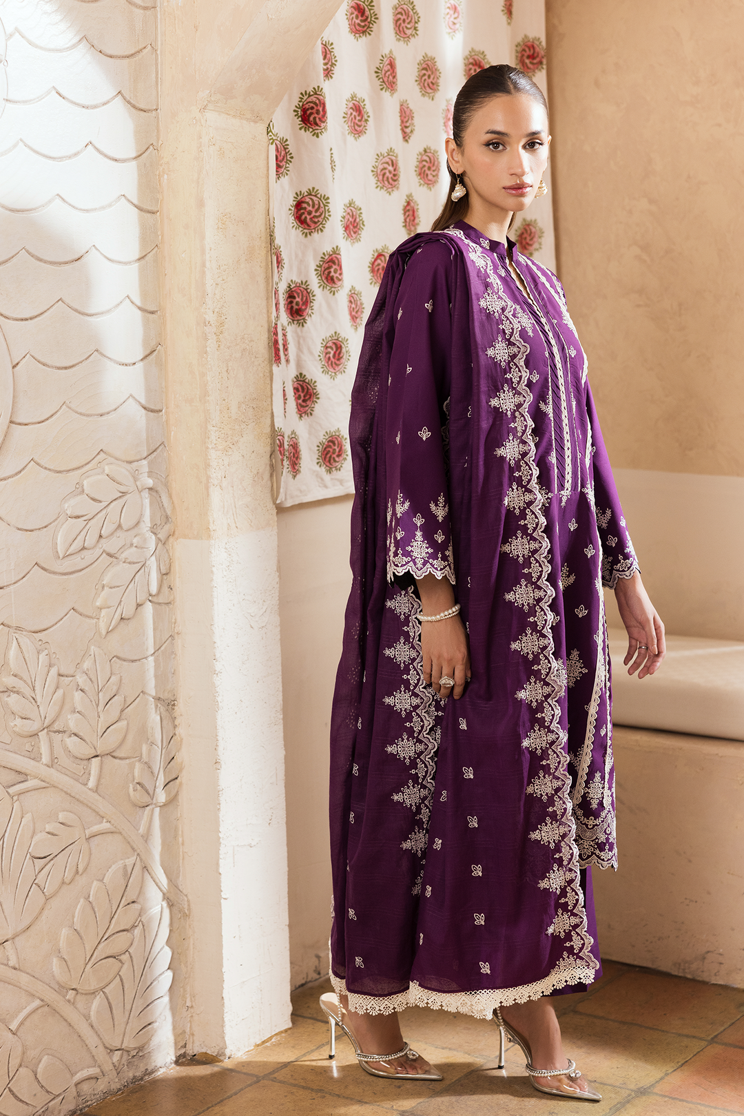 Nissa Chikankari Exclusive