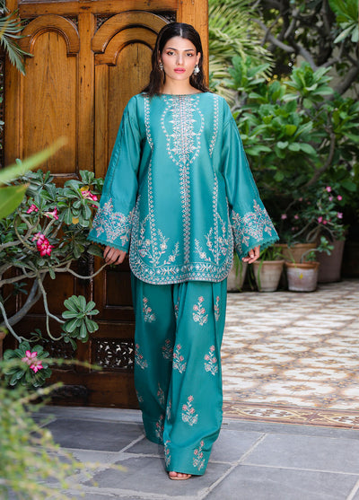 LOVéNT Embroidered Pret