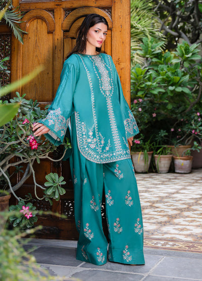 LOVéNT Embroidered Pret