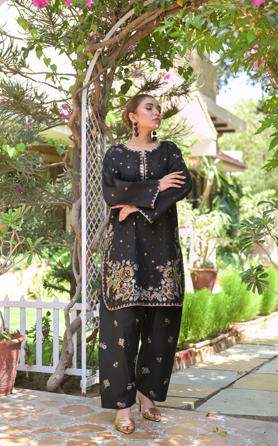 Aina EMBROIDERED LAWN CO-ORD SET EDIT