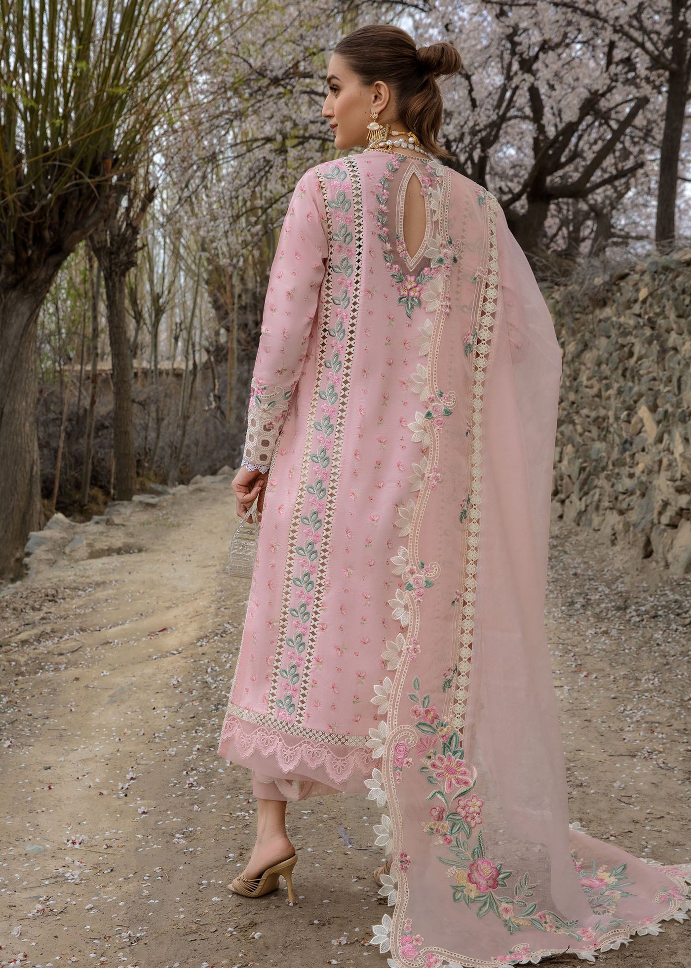 CRIMSON LUXURY LAWN - Blush Pink