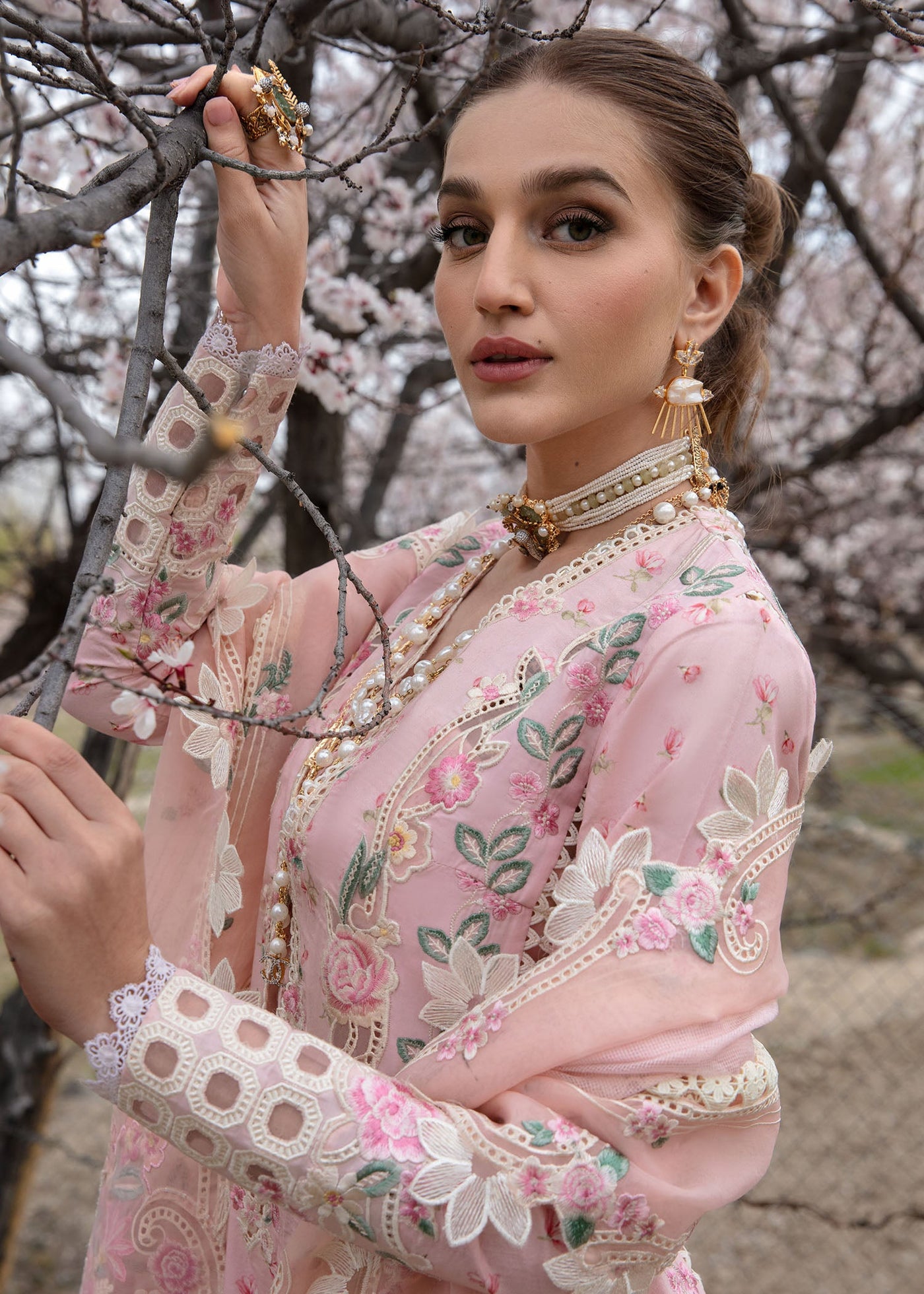 CRIMSON LUXURY LAWN - Blush Pink