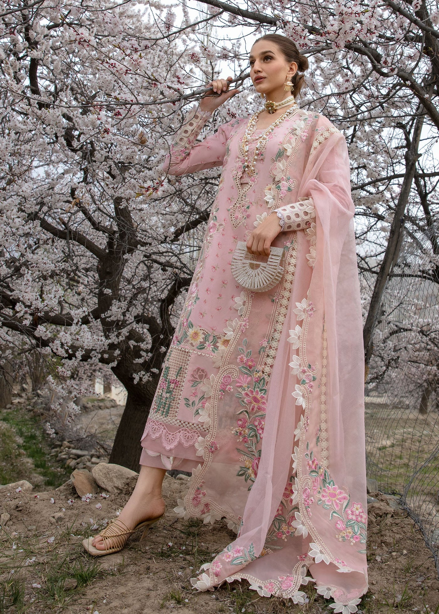 CRIMSON LUXURY LAWN - Blush Pink