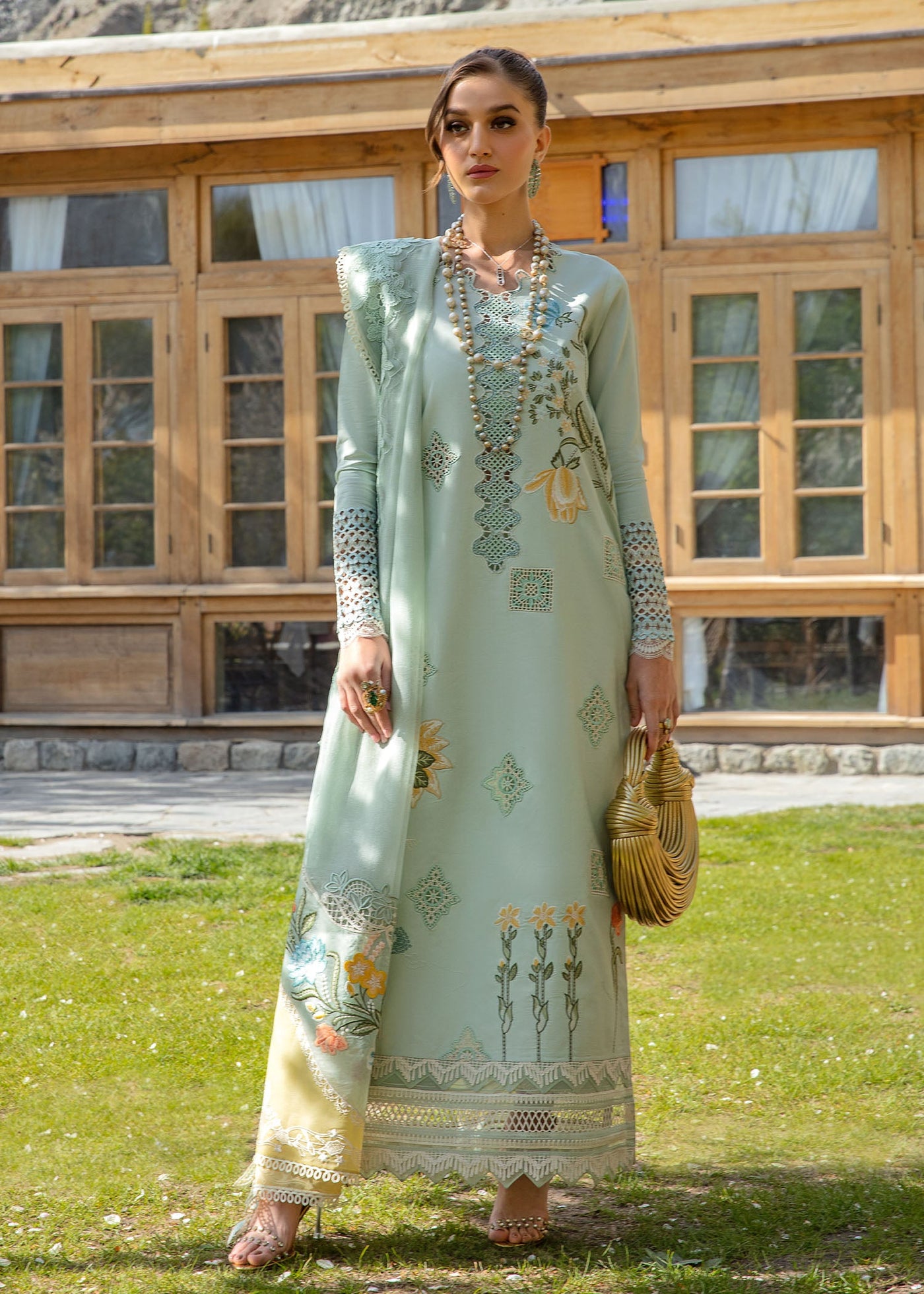 CRIMSON LUXURY LAWN - Aqua