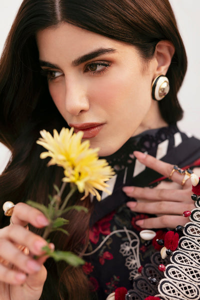 EMBROIDERED LAWN