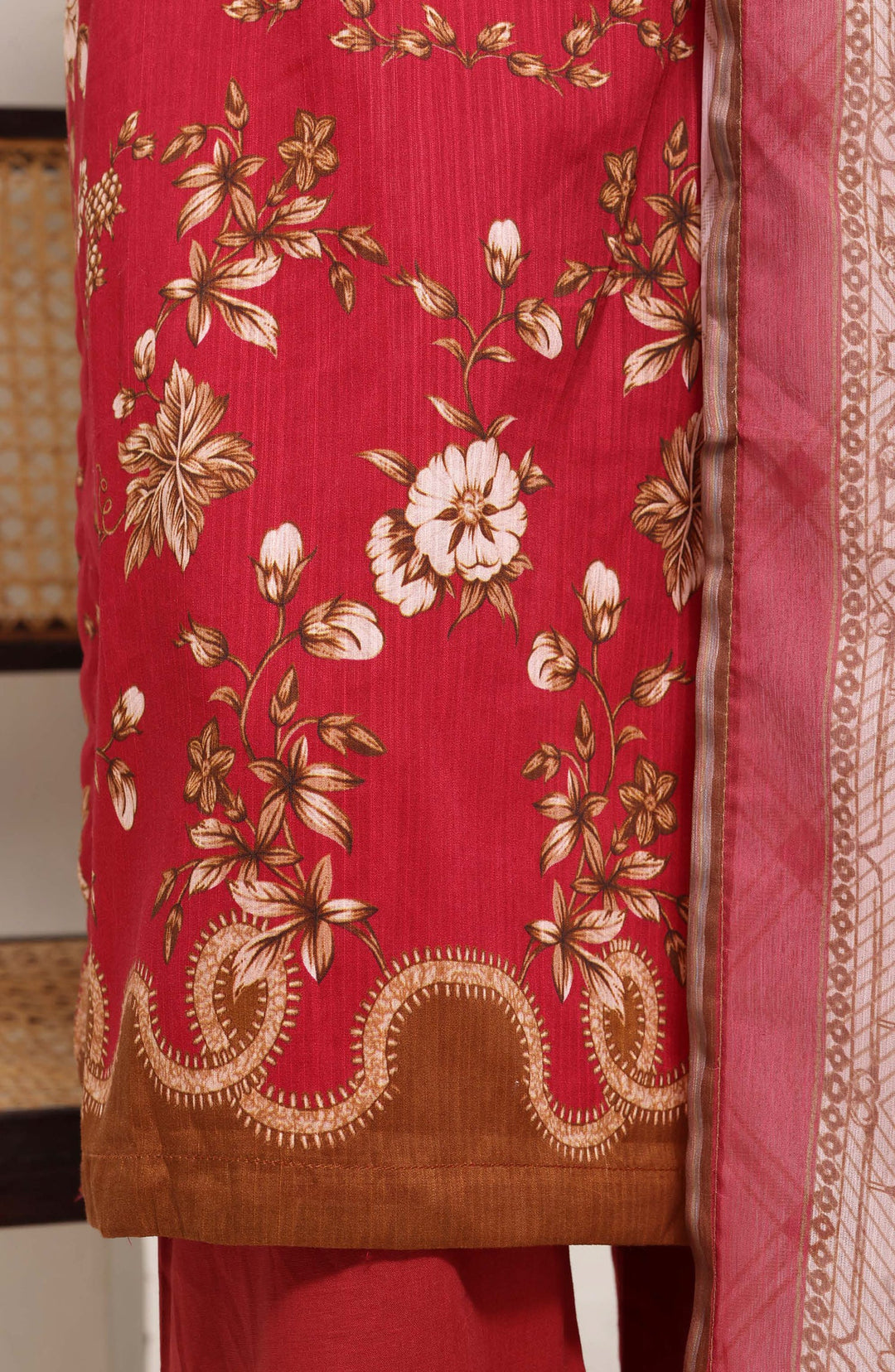 Printed Lawn Stitched 3 Piece Suit