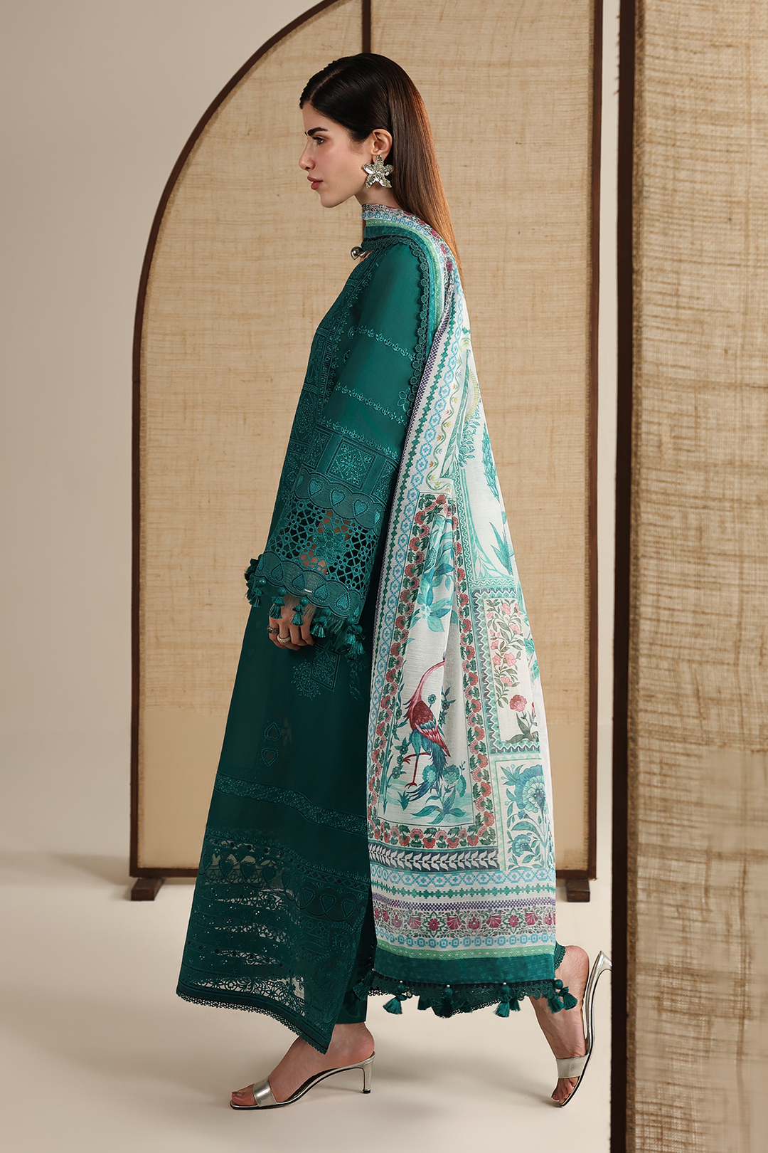 IRIS EMBROIDERED LAWN