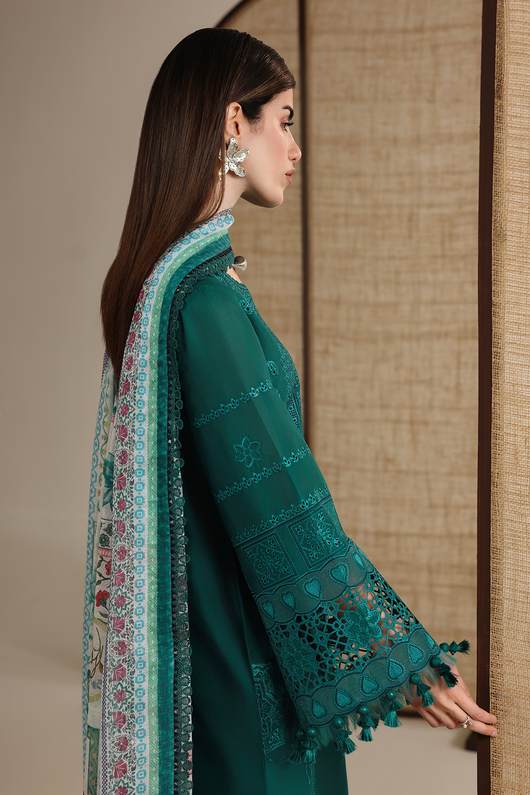 IRIS EMBROIDERED LAWN