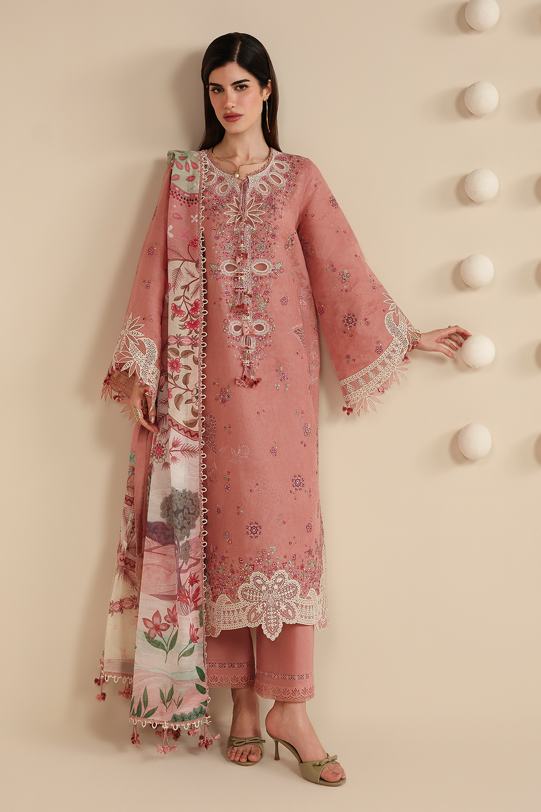 IRIS EMBROIDERED LAWN