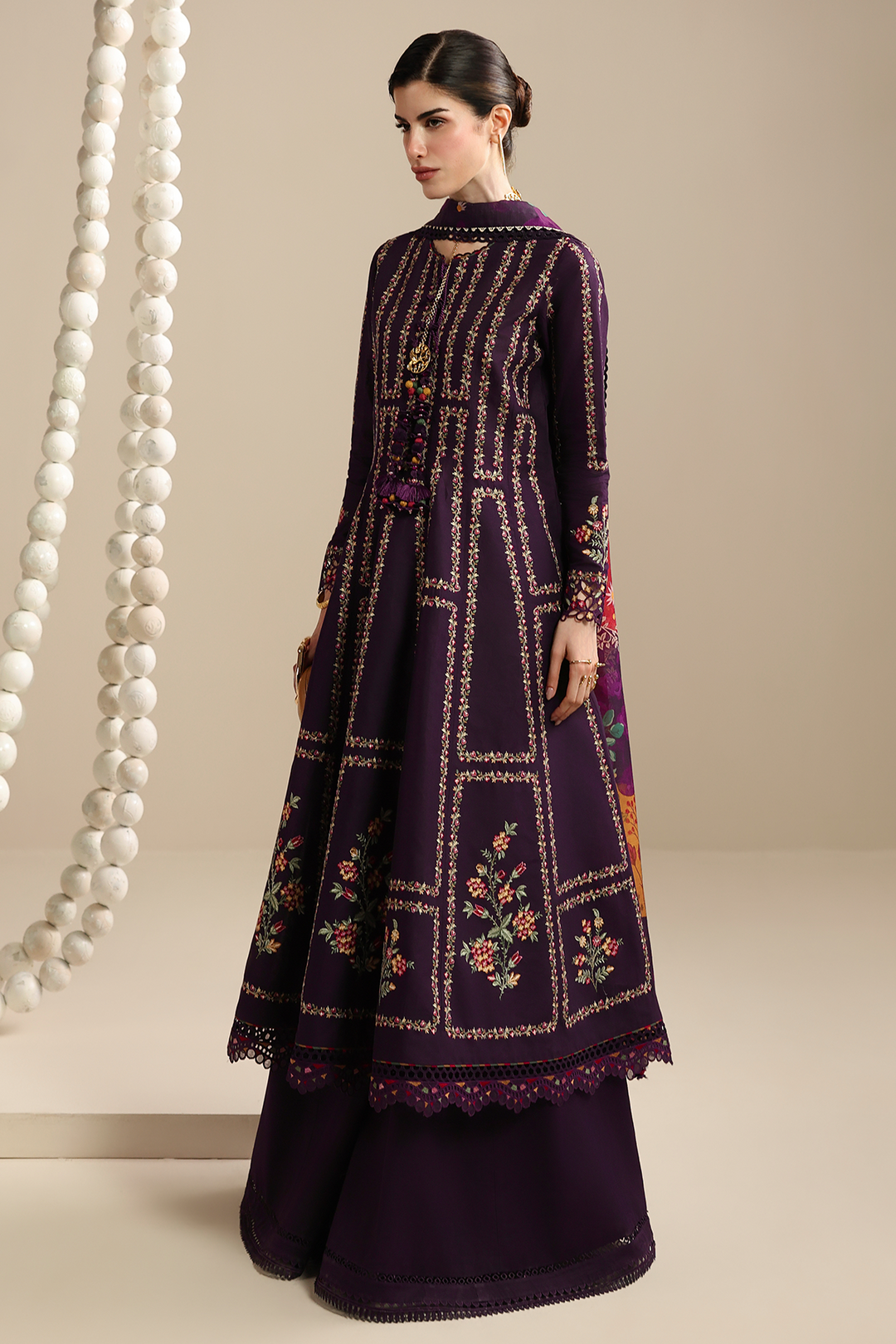 IRIS EMBROIDERED LAWN