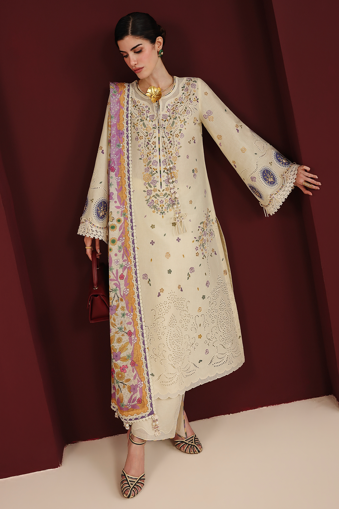 IRIS EMBROIDERED LAWN