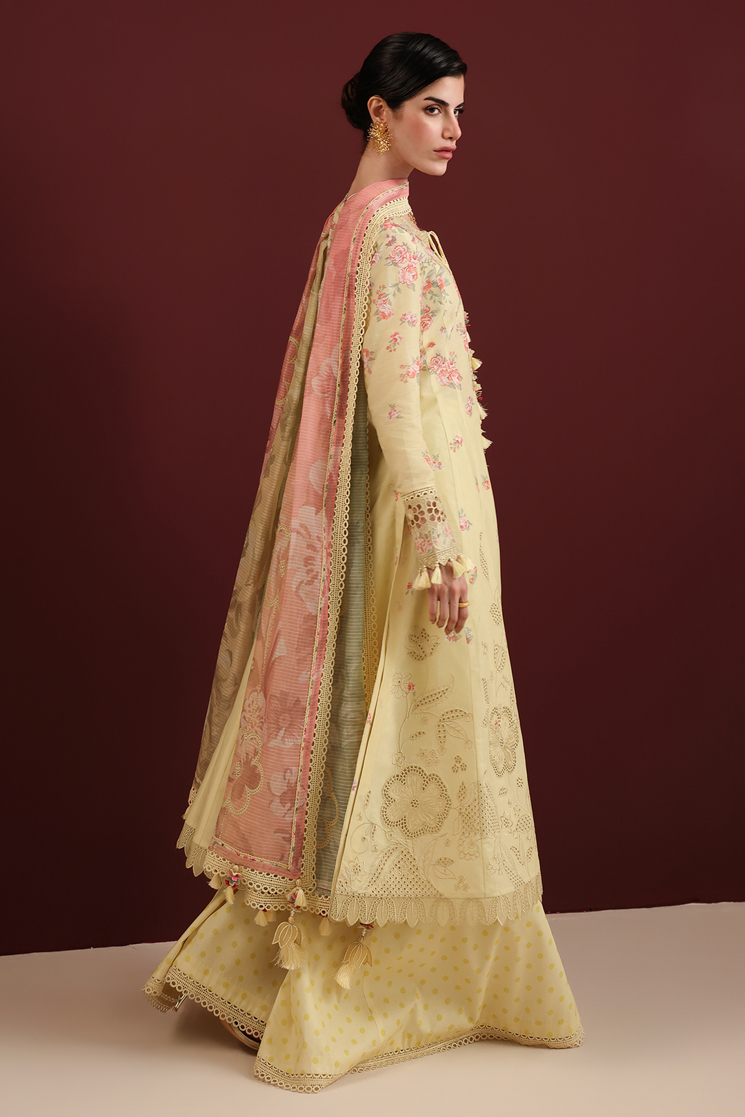 IRIS EMBROIDERED LAWN