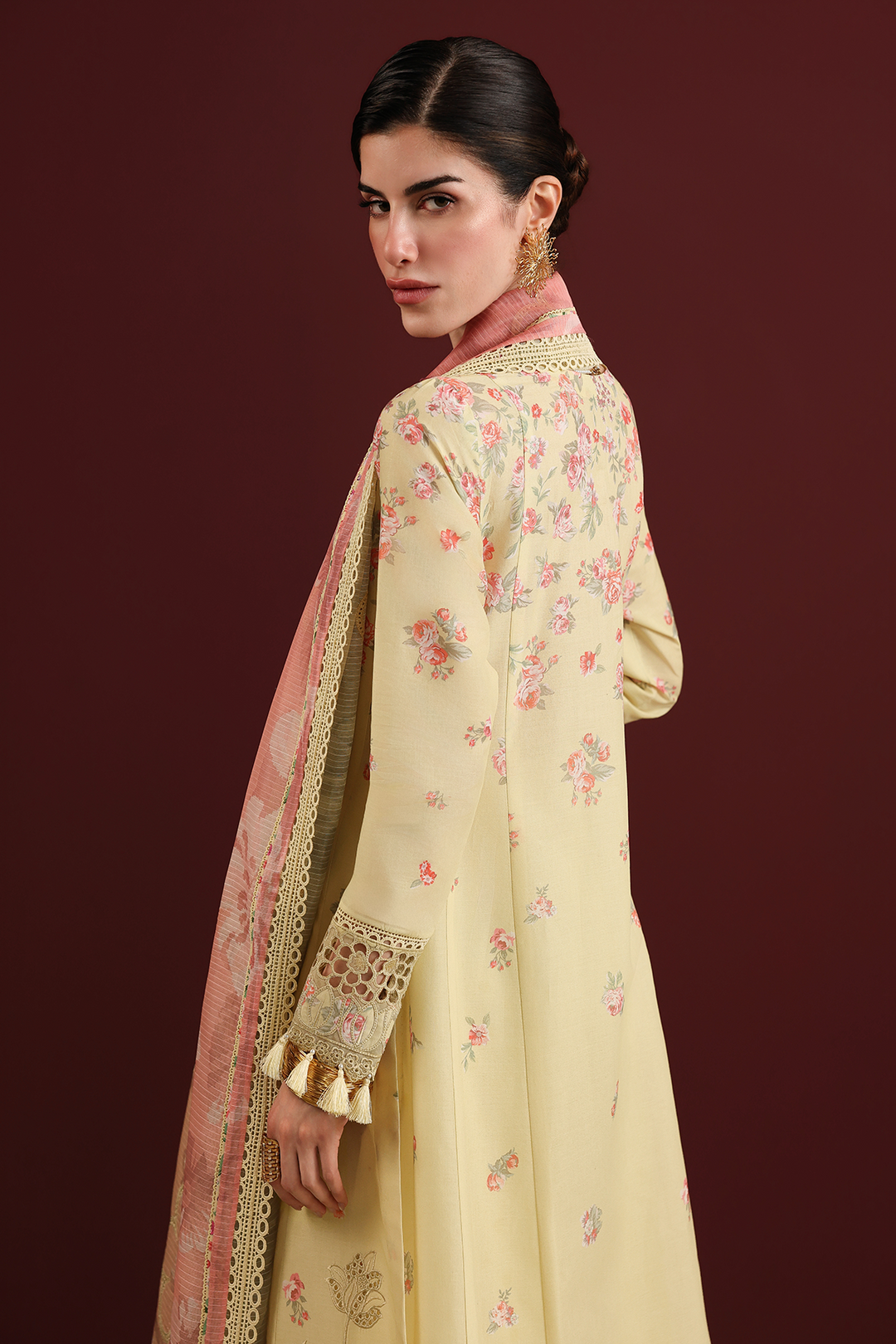 IRIS EMBROIDERED LAWN
