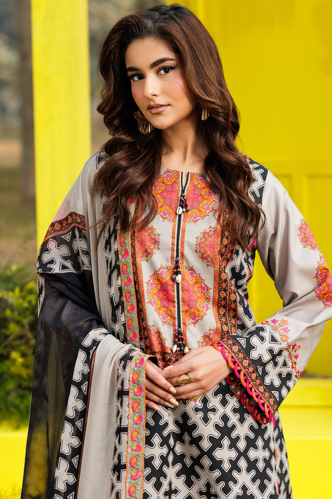 3-PC Unstitched Embroidered Lawn Collection Unstitched