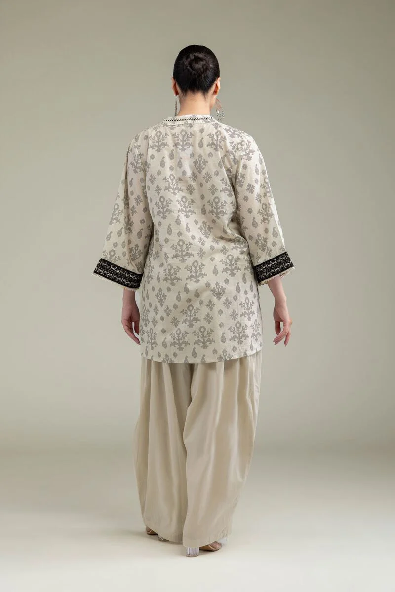 Embroidered | Lawn Lawn V-Neck 3pc