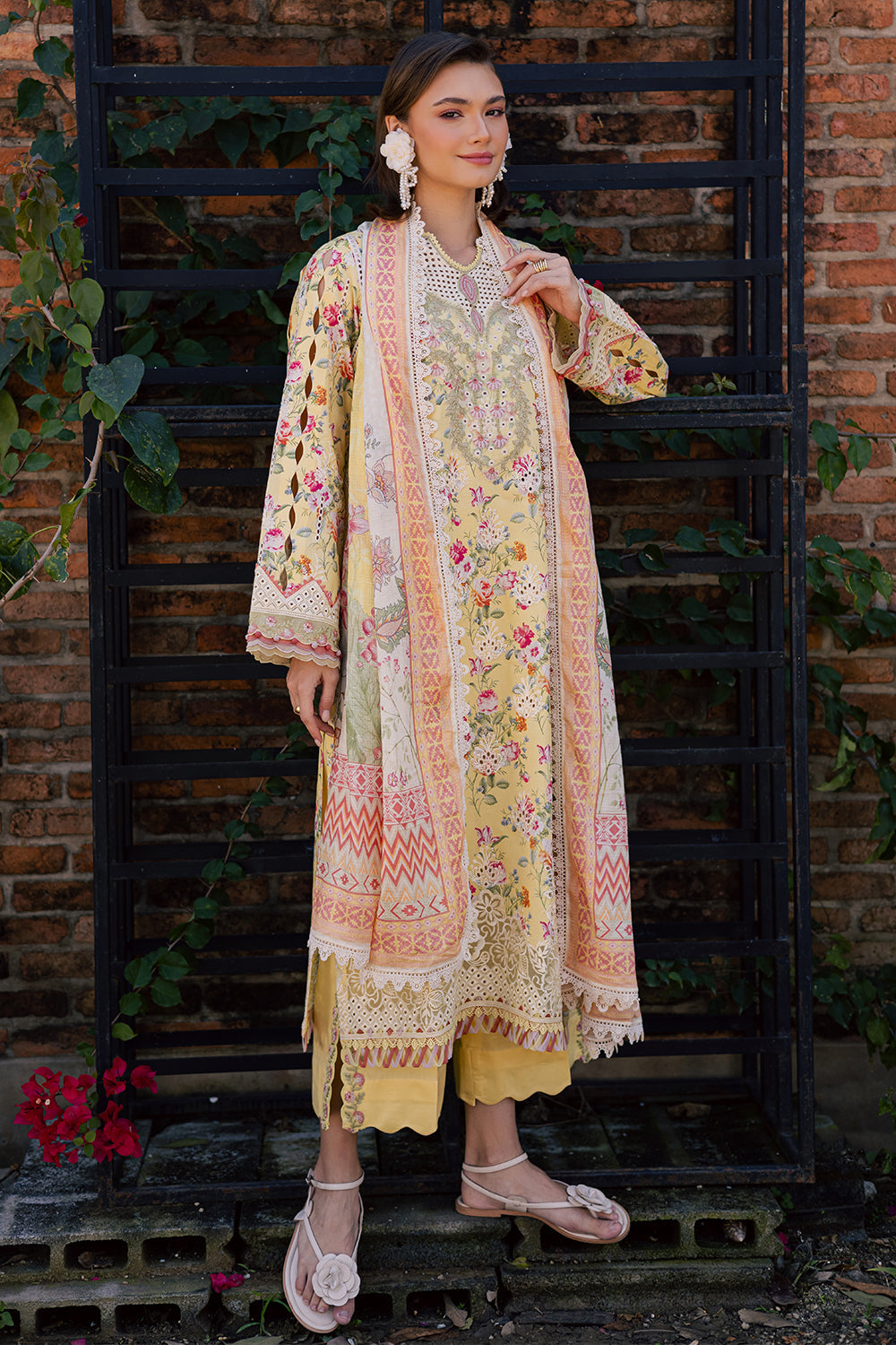 shezlin chikankari edit
