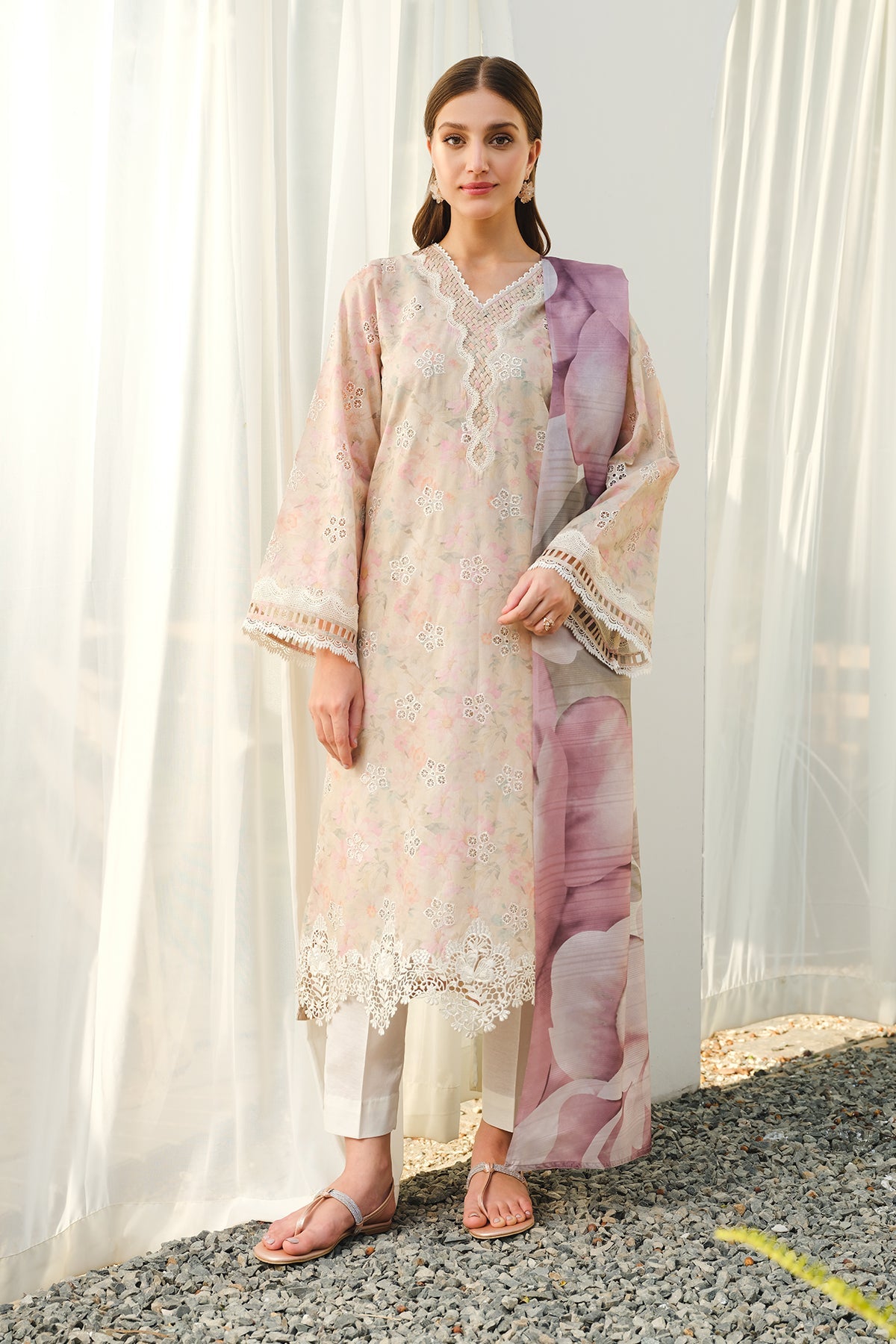 BAROQUE EMBROIDERED PRINTED LAWN UF-660