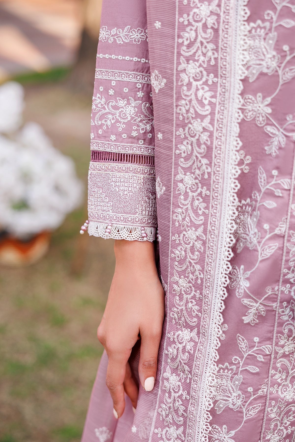 FARASHA DASTOOR EMBROIDERED LAWN || DAINTY LILAC