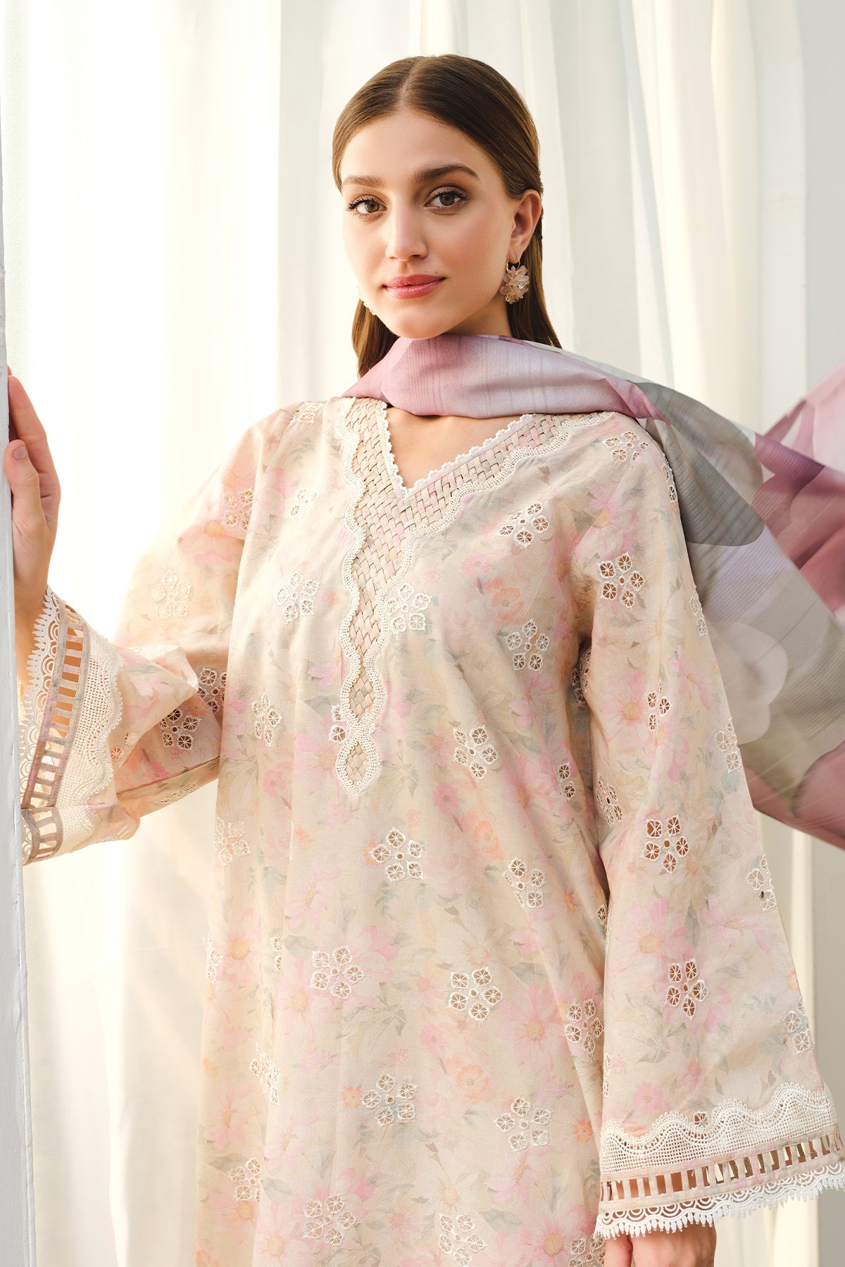 BAROQUE EMBROIDERED PRINTED LAWN UF-660