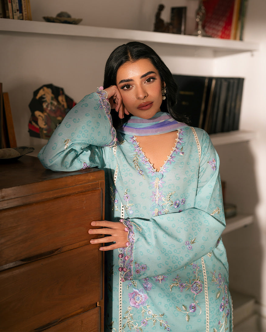 Aashiyana Lawn Collections