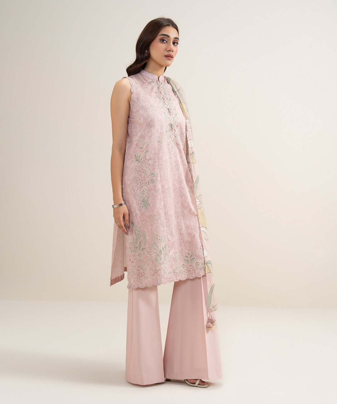 3 Piece - Embroidered Lawn Suit