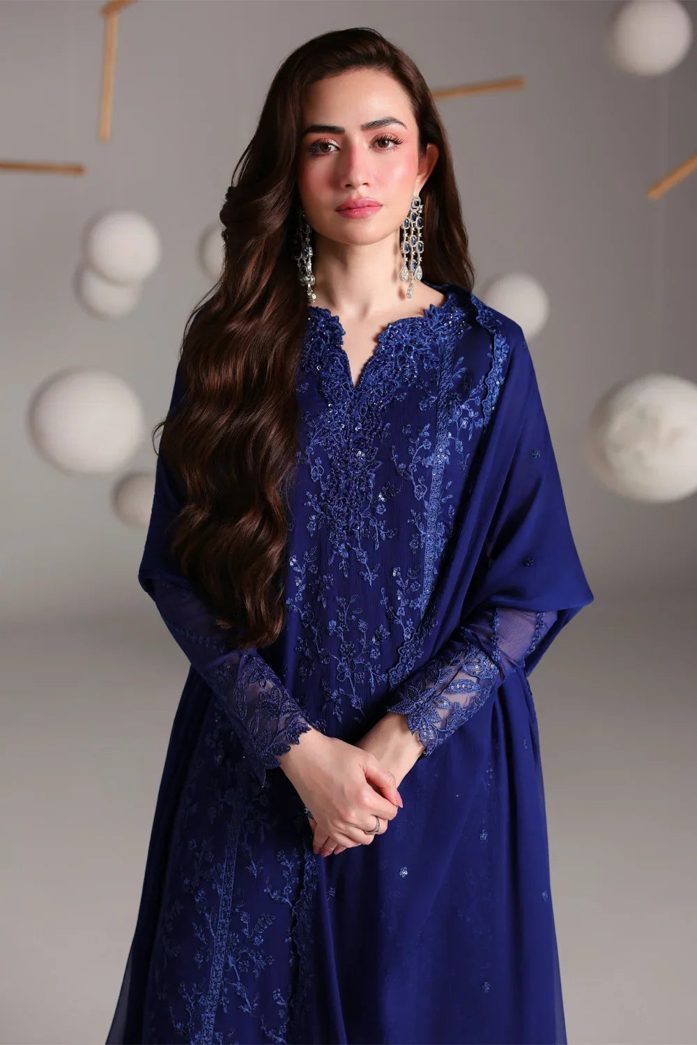 ENSEMBLES Embroidered 3pcs