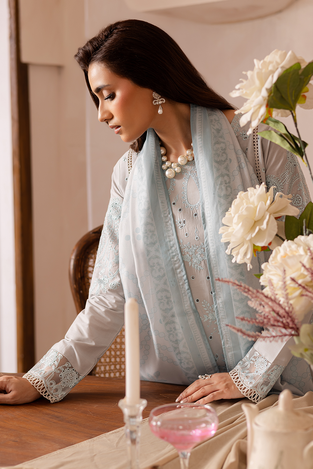 Embroidered Lawn ( Pret )