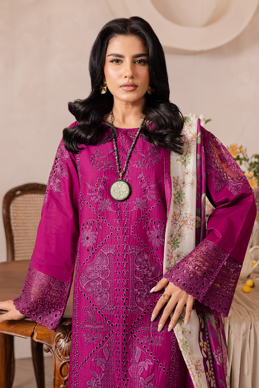 Embroidered Lawn ( Pret )