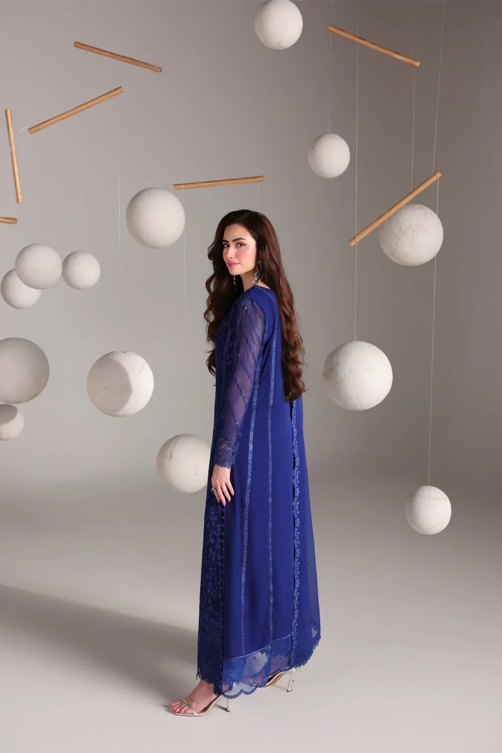 ENSEMBLES Embroidered 3pcs