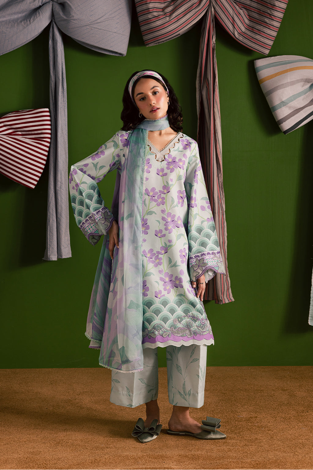 Embroidered lawn 3pc