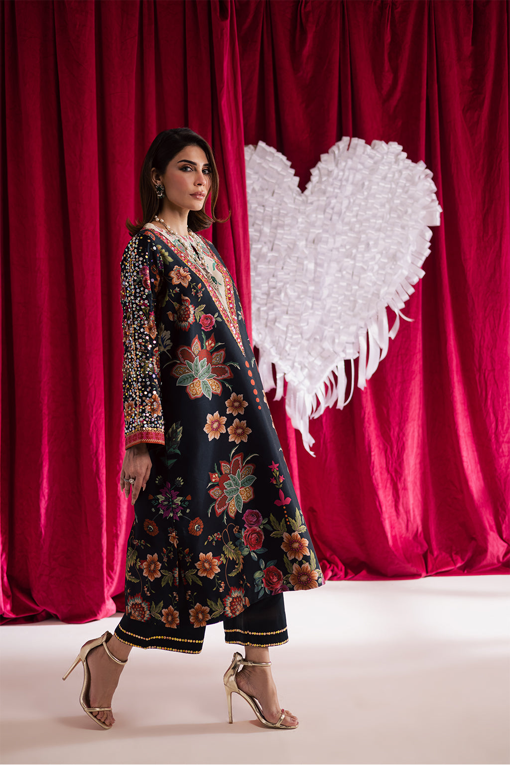 2-Piece Silk Printed Suit