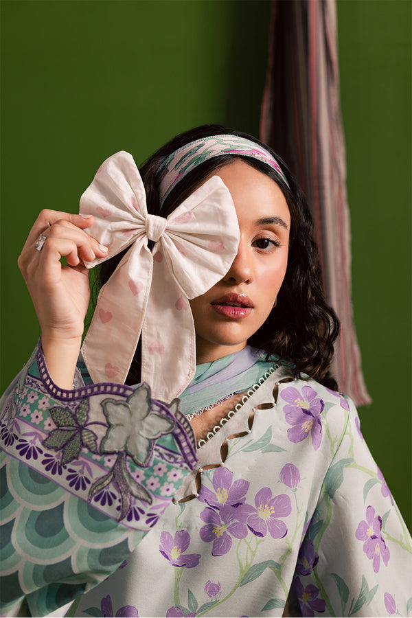 Embroidered lawn 3pc