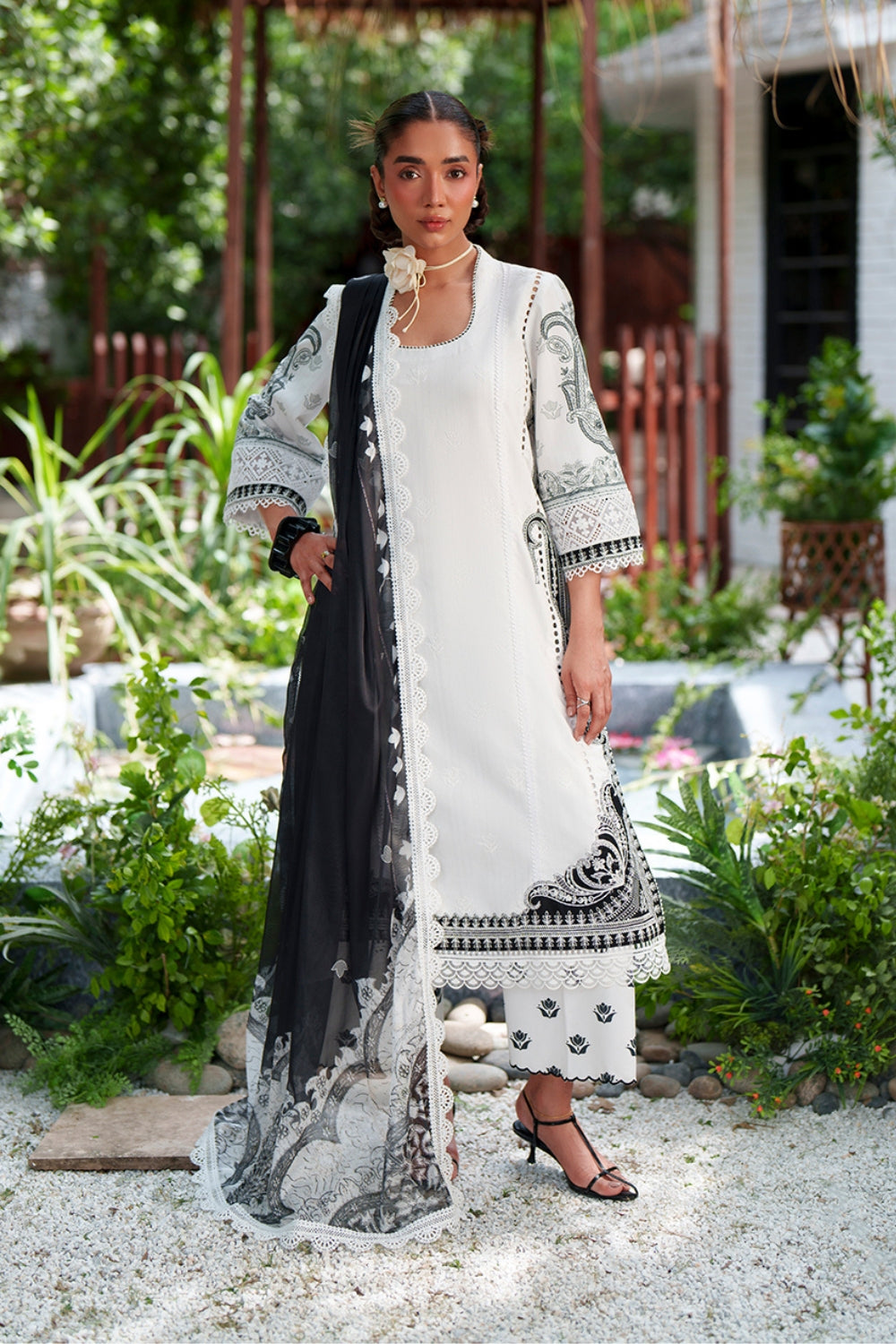 laanem Lawn Collections