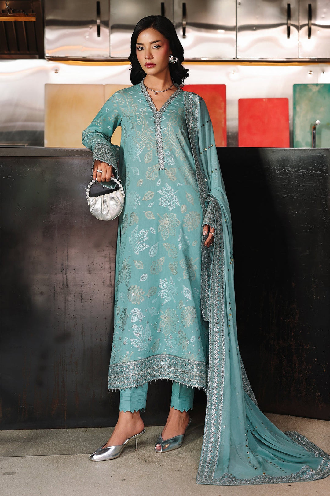 EMBROIDERED JACQUARD  SUIT 3 PC