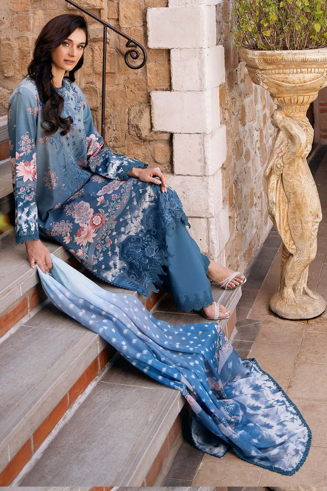 Afrozeh Damask Lawn