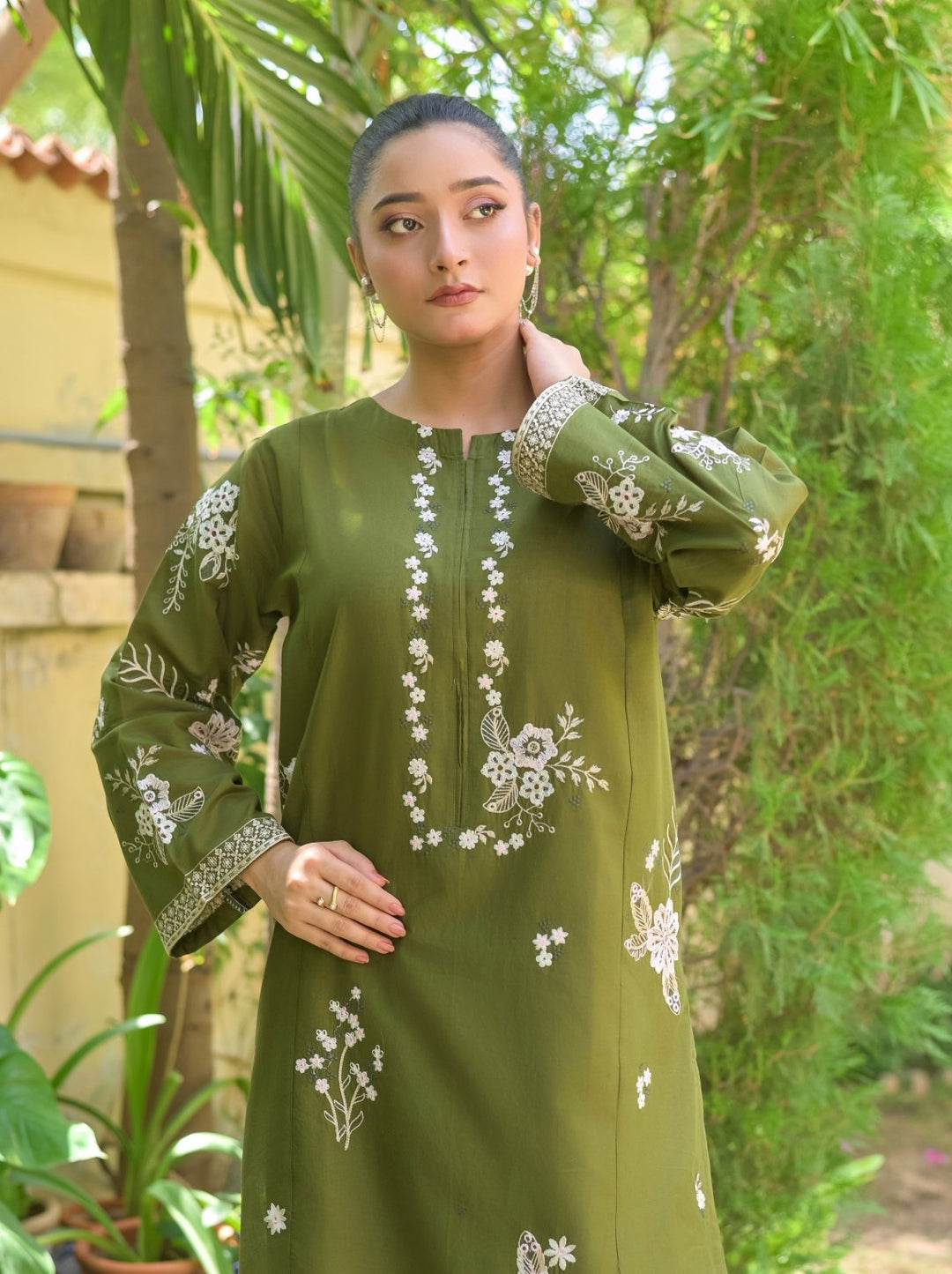 Aina EMBROIDERED LAWN CO-ORD SET EDIT